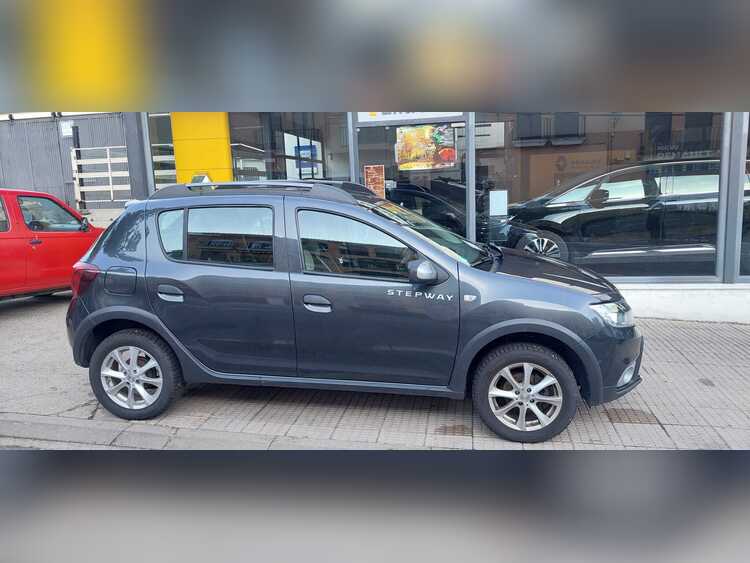Dacia Sandero Stepway TCE 90 CV foto 2